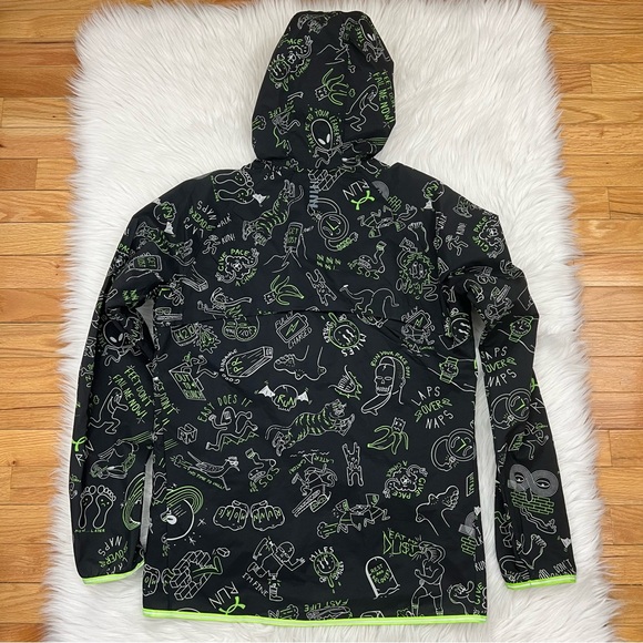 Under Armour UA Run Hundred Packable Jacket 1368161 001 Women’s Sz M - Picture 4 of 16